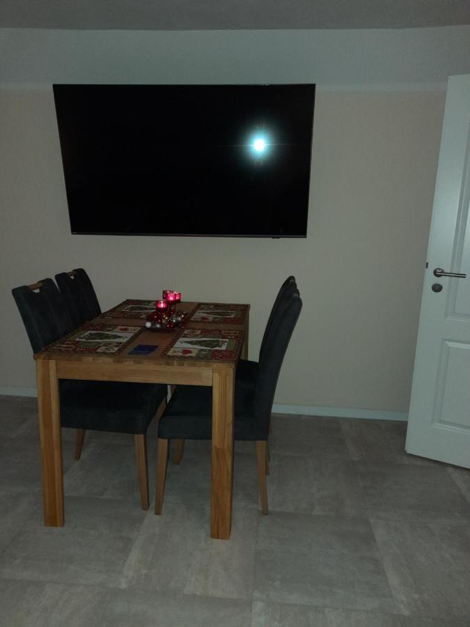 Ferienwohnung Pham Hage Buitenkant foto